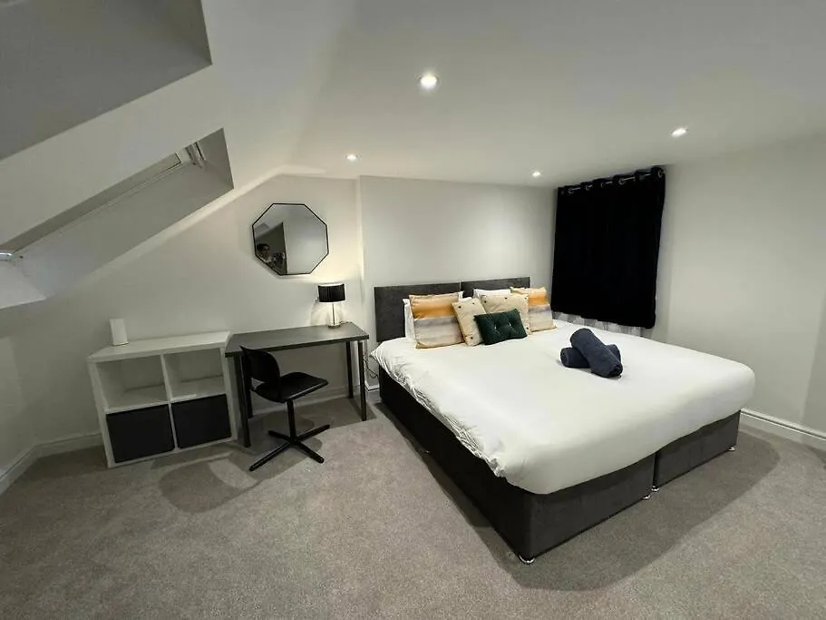 Holiday home Modern 5 Bed Near Excel -Big Ben Villa London