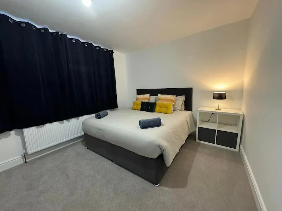 Holiday home Modern 5 Bed Near Excel -Big Ben Villa London