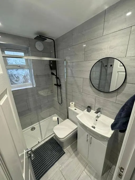 Modern 5 Bed Near Excel -Big Ben Villa London 0*,  United Kingdom